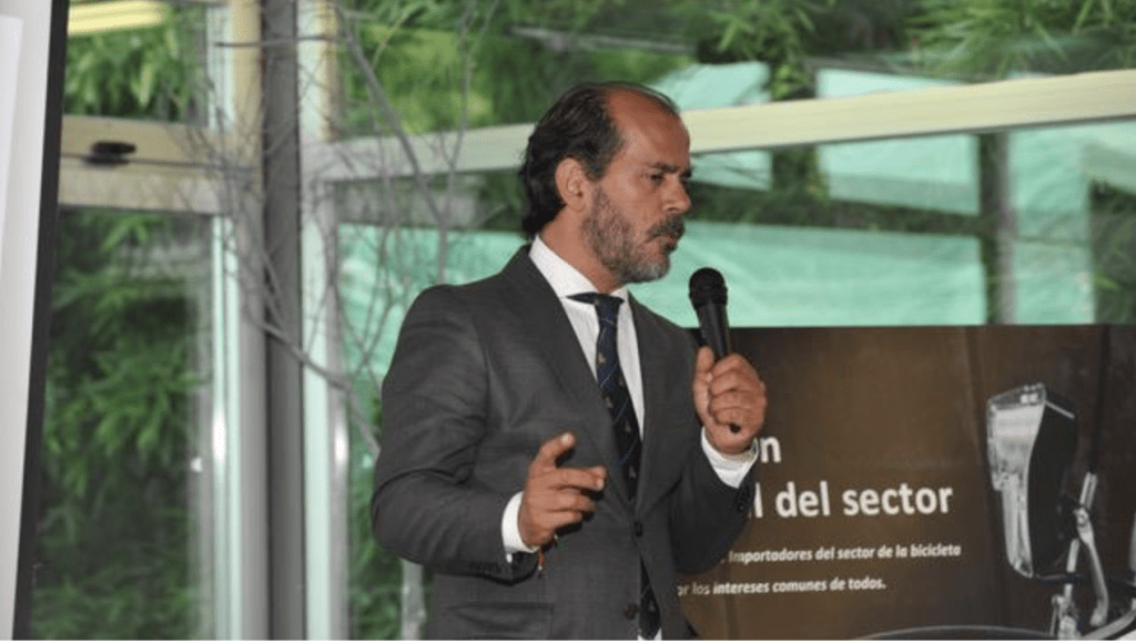 Carlos Nuñez (AMBE): "Una vez haya pasado esta crisis, tendremos que poner en valor la bicicleta como medio de transporte" 1 Captura de pantalla 2020 04 14 a las 9.07.04